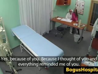 Amateur hospital deity cockriding her doctor