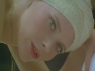 Sylvia kristel - Emmanuelle massage scene full