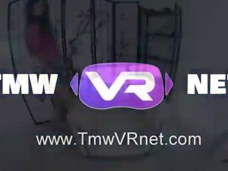 TmwVRnet.com - Elle Rose - Sweetie orgasms in arm-chair